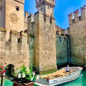 https://hotel-villa-rosa-sirmione.it-lombardy.com